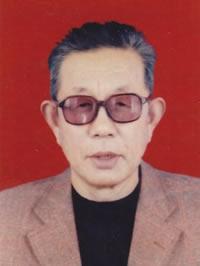 李明安相片