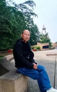 周华豹相片