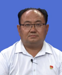 石巨涛相片