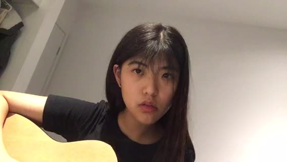 大家好，我在玩卡拉吉他，欢迎来围观，相关