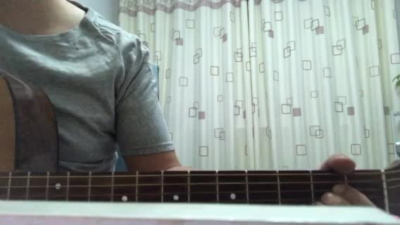 大家好，我在玩卡拉吉他，欢迎来围观，相关