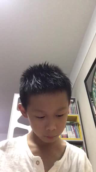 豆豆 发布了一个吉他弹奏视频，欢迎来围观。