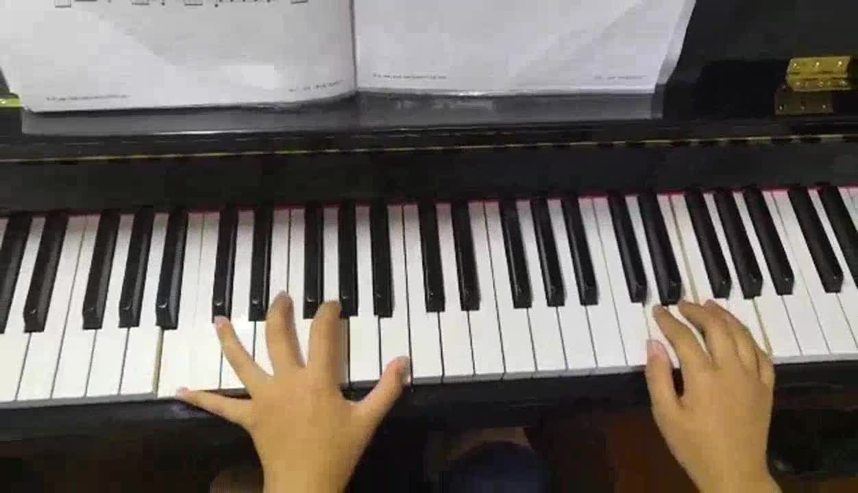 恩，弹错了几个音，个人改了一下，恩(≧∇