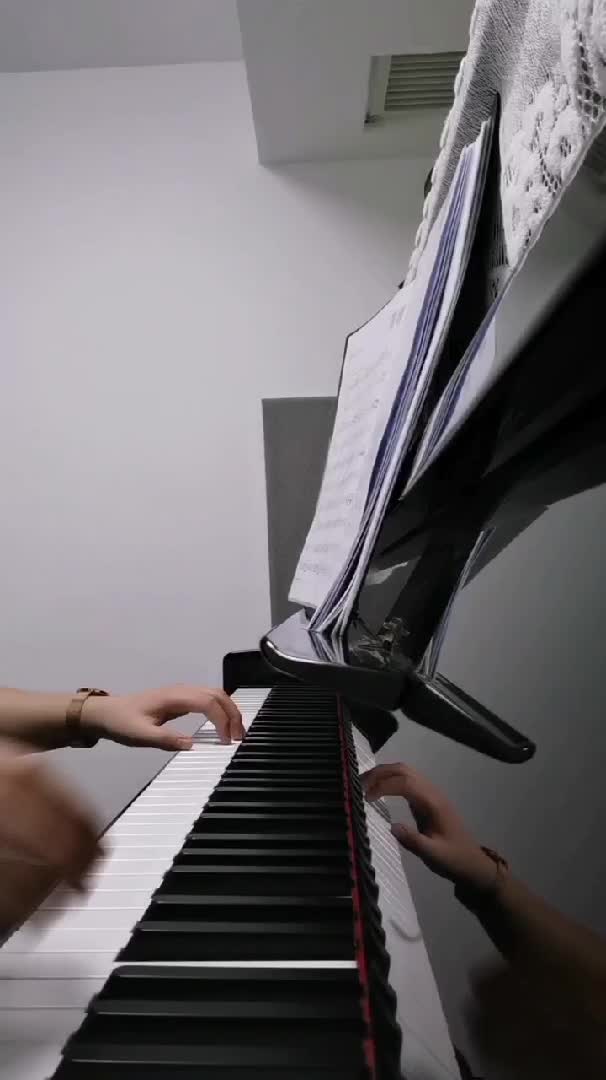 全国音乐协会三级考级曲子《对话》）
卿心U
