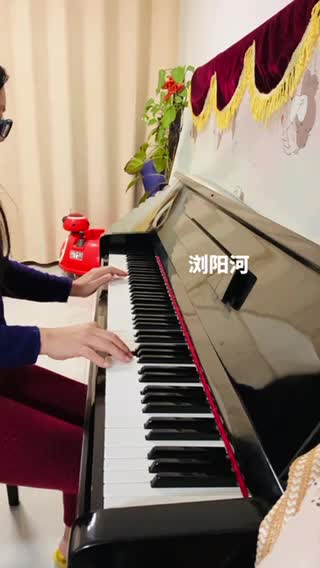 天使星星 发布了《浏阳河》