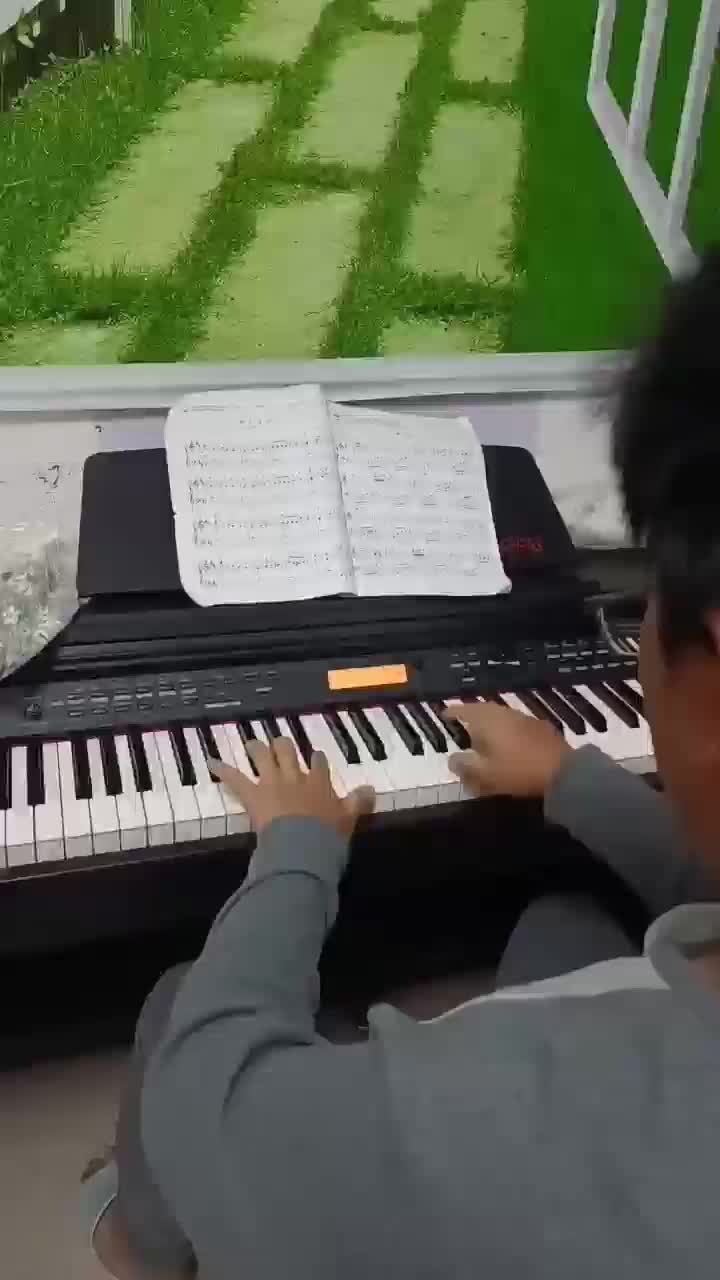 滚天像素钢琴曲